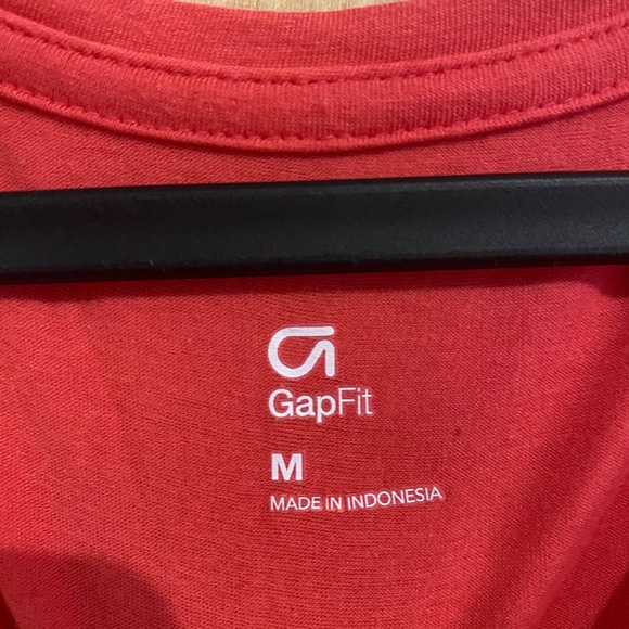 Coral Gapfit long sleeve top - Picture 3 of 3